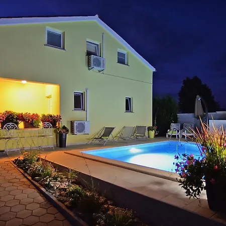 Дом отдыха House Marija 1044 Stokovci
